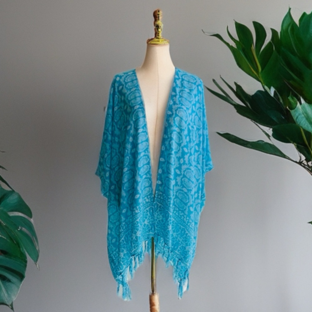 0130/ Blue & White Cardigan Outer, Rayon Top